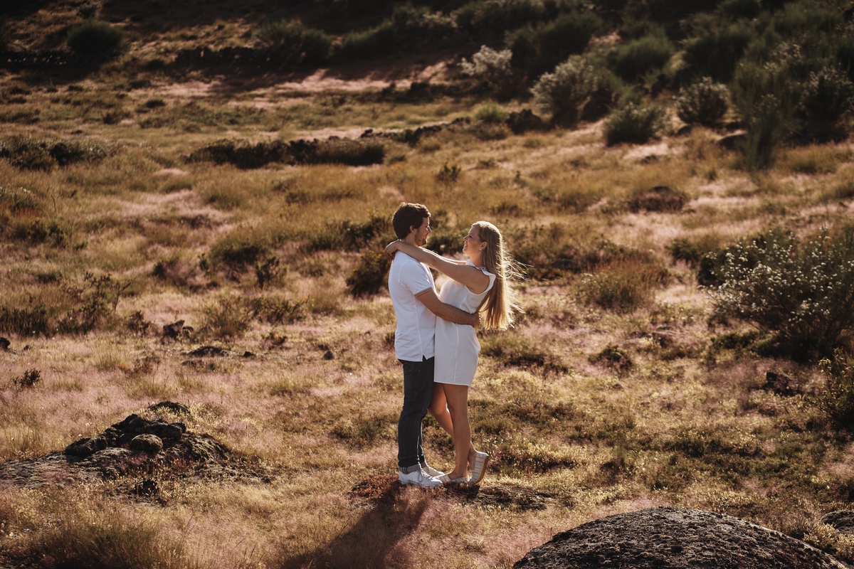 Isabella e Filipe, fotografia noivado serra da freita ao pôs-do-sol, fotografia de casamento serra da freita, sessão engagement serra da freita, ds storytellers serra da freita,