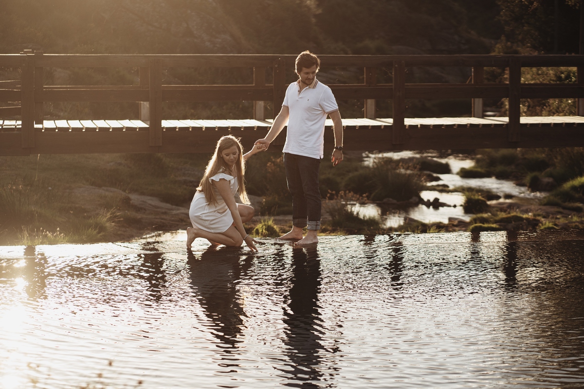 Isabella e Filipe, fotografia noivado serra da freita ao pôs-do-sol, fotografia de casamento serra da freita, sessão engagement serra da freita, ds storytellers serra da freita,