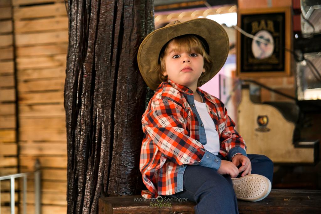 Ensaio fotográfico de família estilo country sertanejo por mariana seelinger fotografia de casamentos e familias