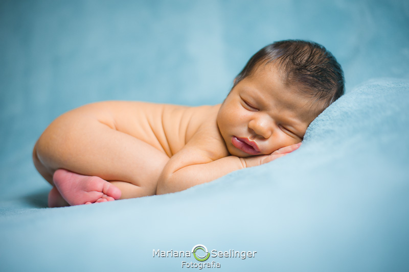 ensaio newborn do Gael em Maricá - RJ por Mariana Seelinger Fotografia