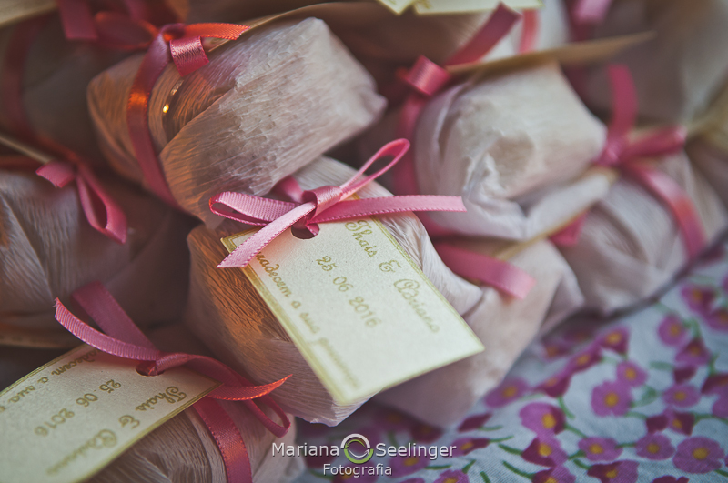 os brindes dos noivos em casamento por Mariana Seelinger Fotografia