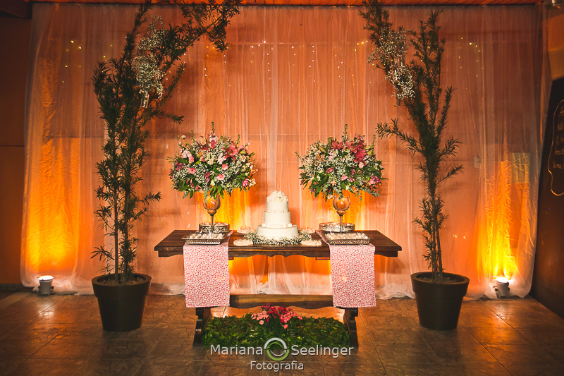 a decoração do casamento em Niterói - RJ por Mariana Seelinger Fotografia