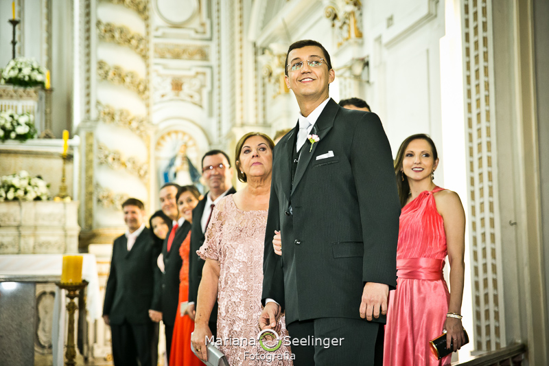 noivo ansioso pela noiva