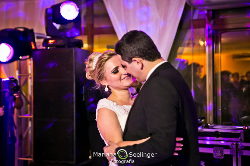 fotos do casamento realizado no hotel mercure orizzonte em niteroi RJ por Mariana Seelinger Fotografia de casamentos e familias Niteroi RJ
