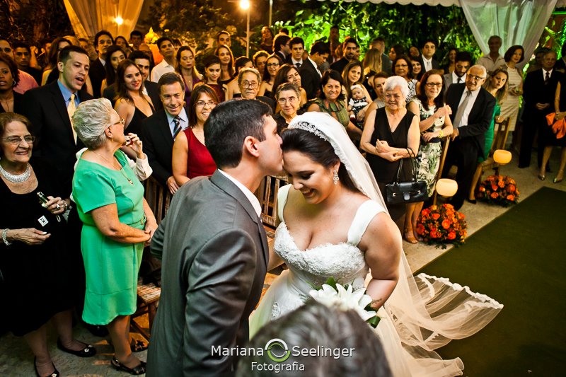 fotos emocionantes do dia do casamento no alto da boa vista RJ em registro de Mariana Seelinger Fotografia