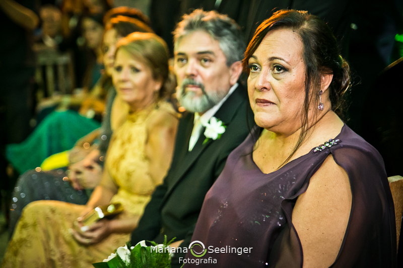 fotos emocionantes do dia do casamento no alto da boa vista RJ em registro de Mariana Seelinger Fotografia