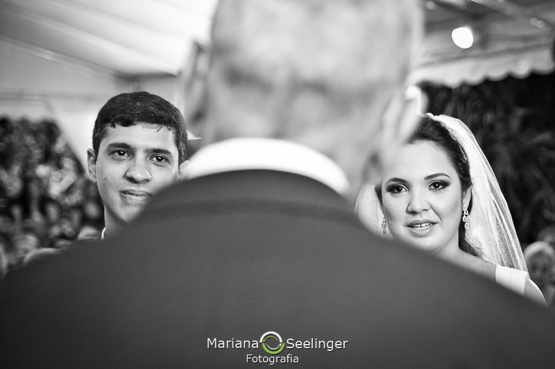 fotos emocionantes do dia do casamento no alto da boa vista RJ em registro de Mariana Seelinger Fotografia