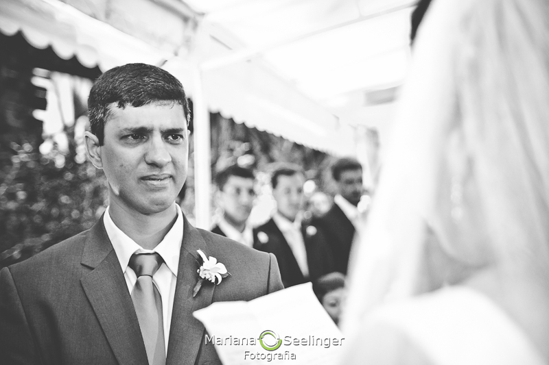 fotos emocionantes do dia do casamento no alto da boa vista RJ em registro de Mariana Seelinger Fotografia