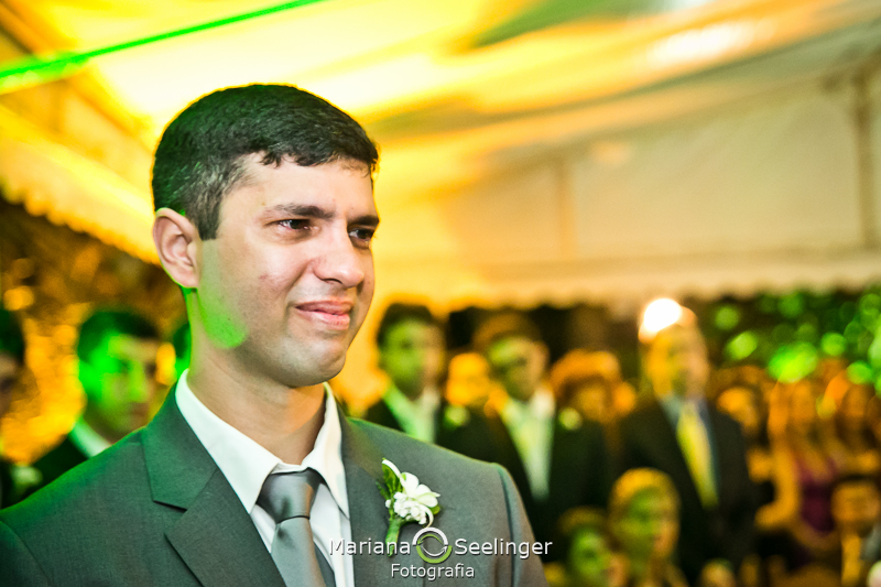 fotos emocionantes do dia do casamento no alto da boa vista RJ em registro de Mariana Seelinger Fotografia