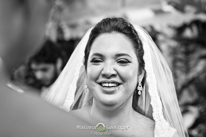 fotos emocionantes do dia do casamento no alto da boa vista RJ em registro de Mariana Seelinger Fotografia