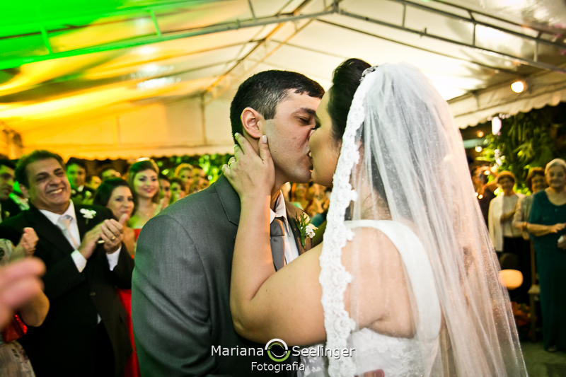 fotos emocionantes do dia do casamento no alto da boa vista RJ em registro de Mariana Seelinger Fotografia