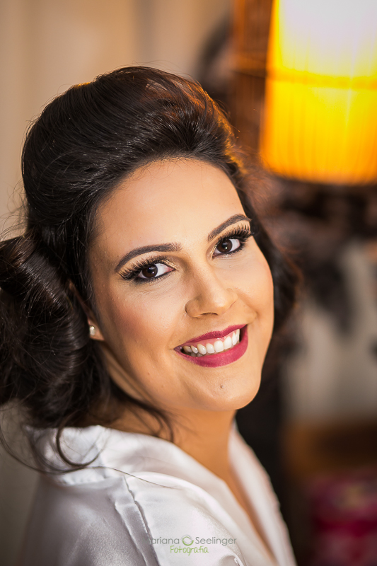 Making of da noiva em hotel fotos de casamento de Mariana Seelinger fotógrafa da casamentos e famílias RJ