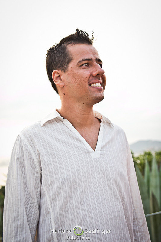 Foto de Casamento na Praia de Camboinhas Niterói RJ por Mariana Seelinger Fotografia de Casamentos em Niterói e RJ
