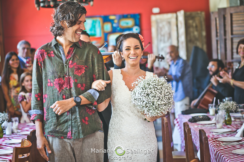 Foto de casamento italiano no restaurante da carmine em niteroi em fotografia de Mariana Seelinger Fotógrafa de Casamentos em Niterói e RJ