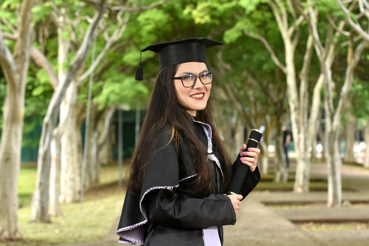 Book fotográfico de formatura com Beca