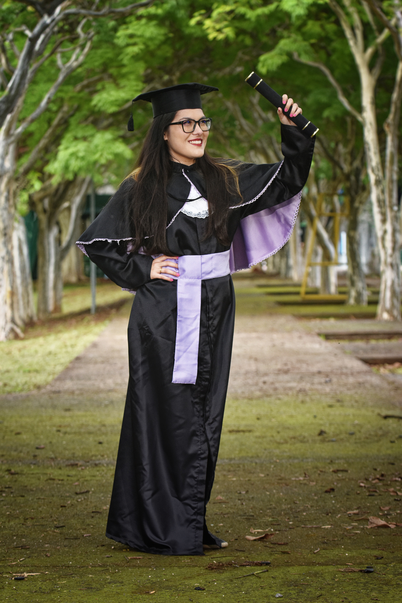 Book fotográfico de formatura com Beca