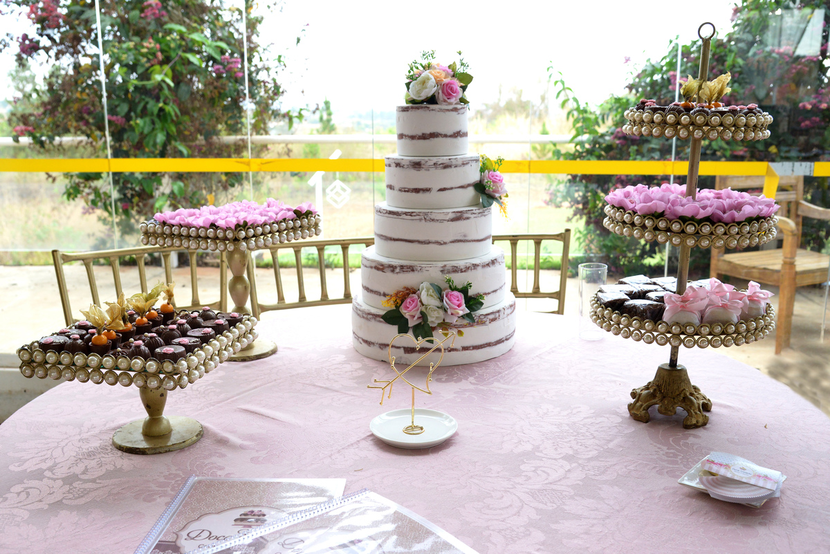 Decoração da mesa de bolo