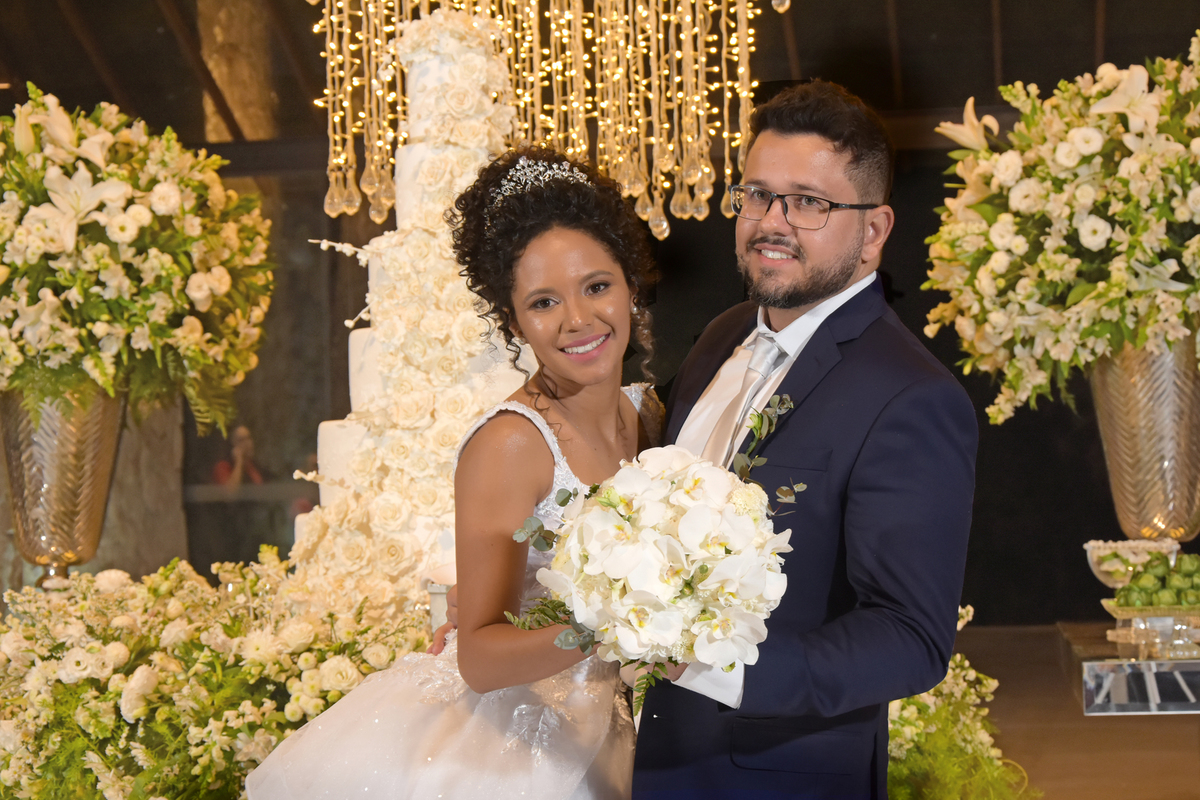 Decoração de casamento no salão de festas Villa Be