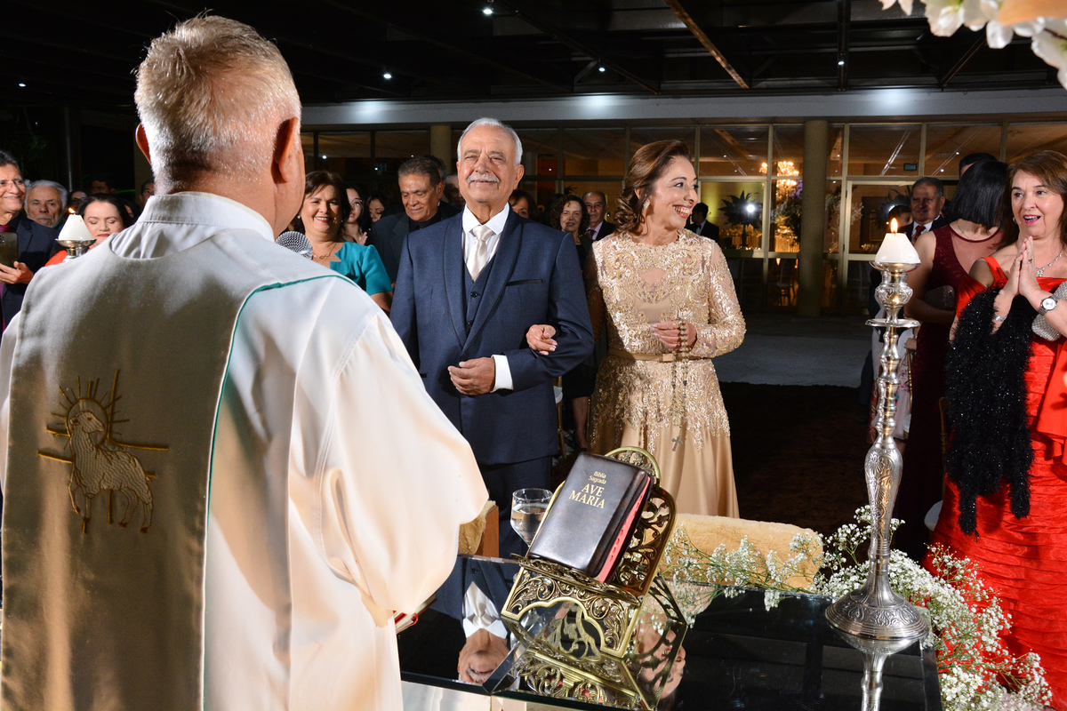 Celebração de Bodas de Ouro no porto Vitoria