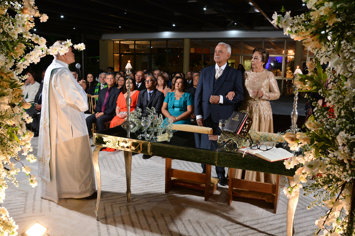 Missa de celebração de Bodas de Ouro no porto Vitoria