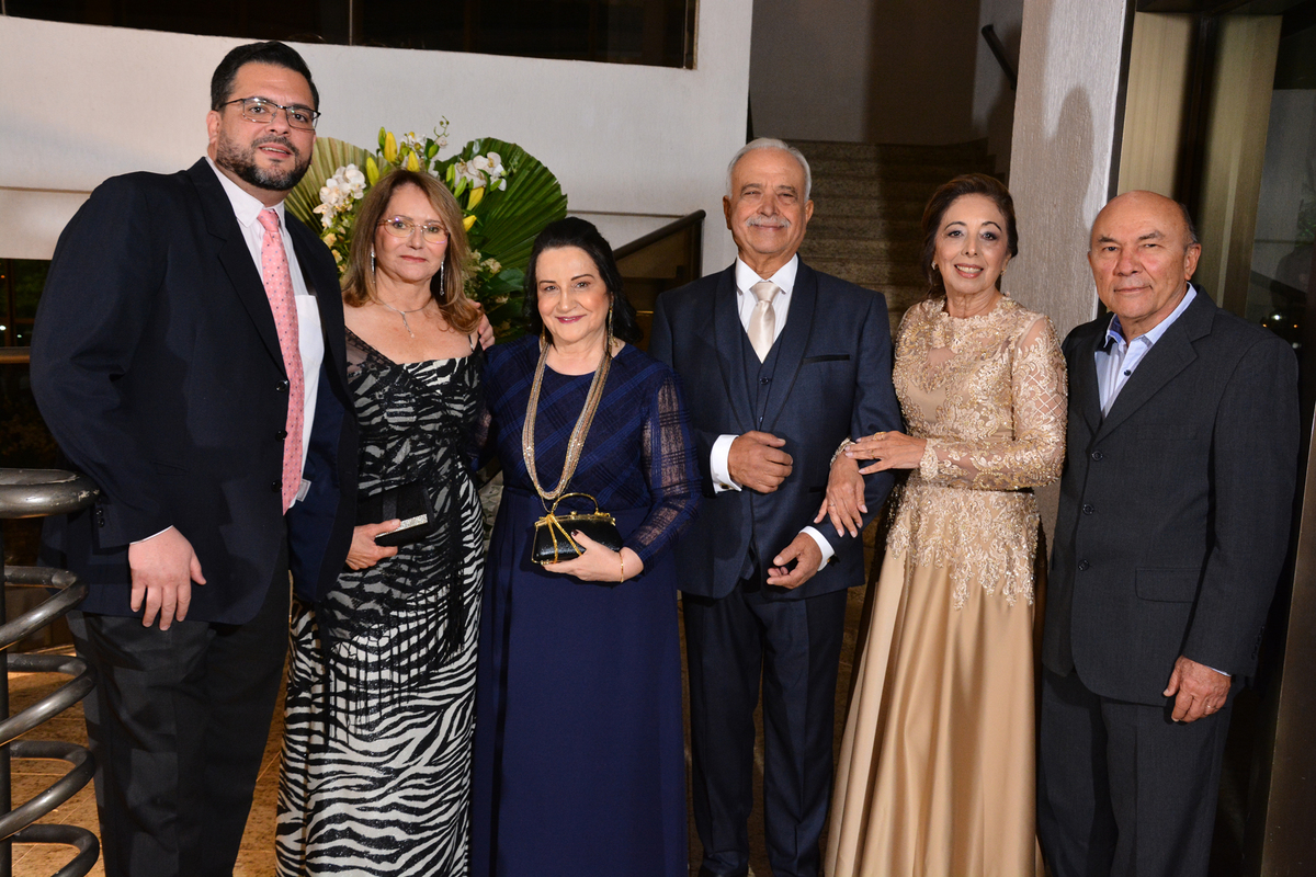 Festa de Bodas de Ouro no Porto Vitoria