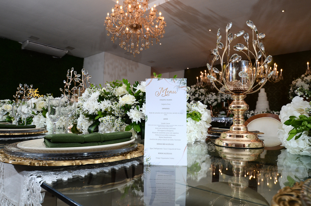 Decoração de festa de casamento no Imperador Hall