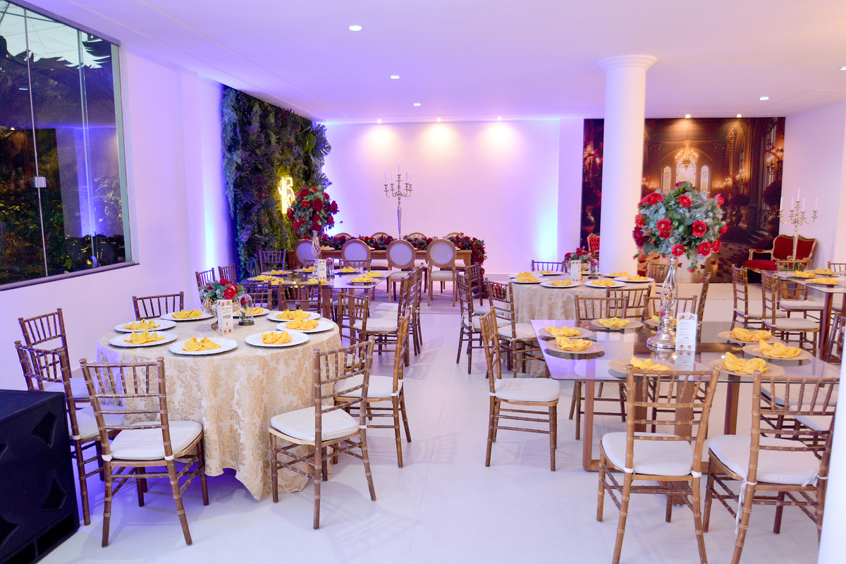 Decoração do salão de festas Casa Nobre Eventos