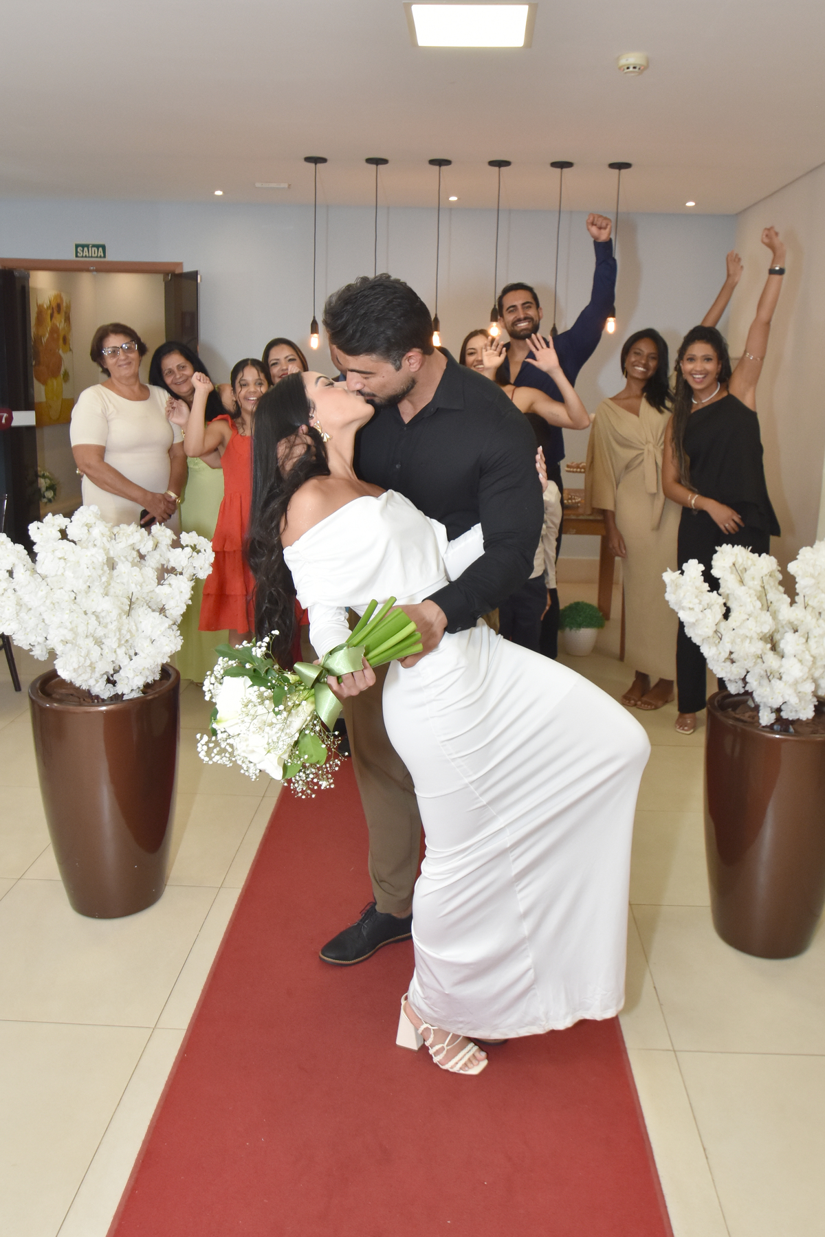 Fotos descontraídas no casamento Civil