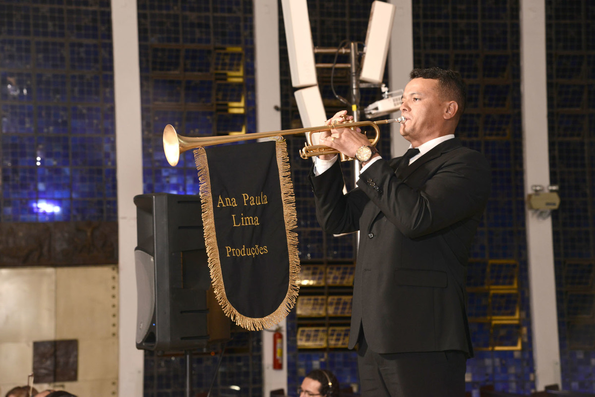 Ana paula Lina MUsica