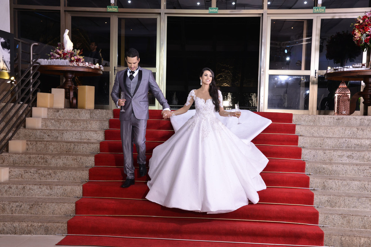 vestido de noiva estilo princesa