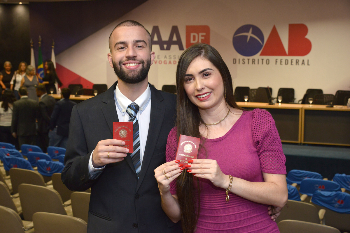 Entrega da Carteira de Advogados DF