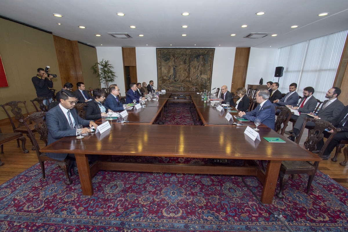 Encontro da comitiva da Malásia no Itamarati