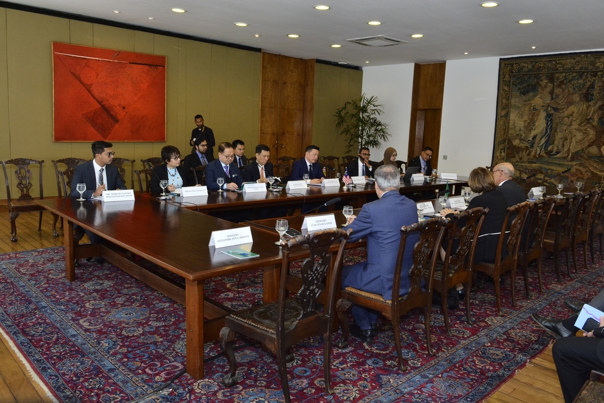Ministro da Malásia em encontro no Itamarati