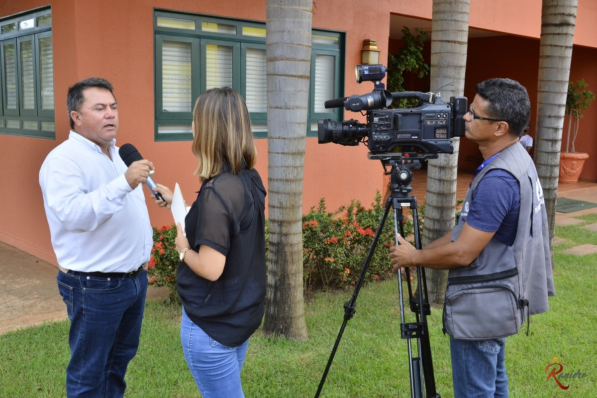 Entrevista na fazenda do Valter Negrão