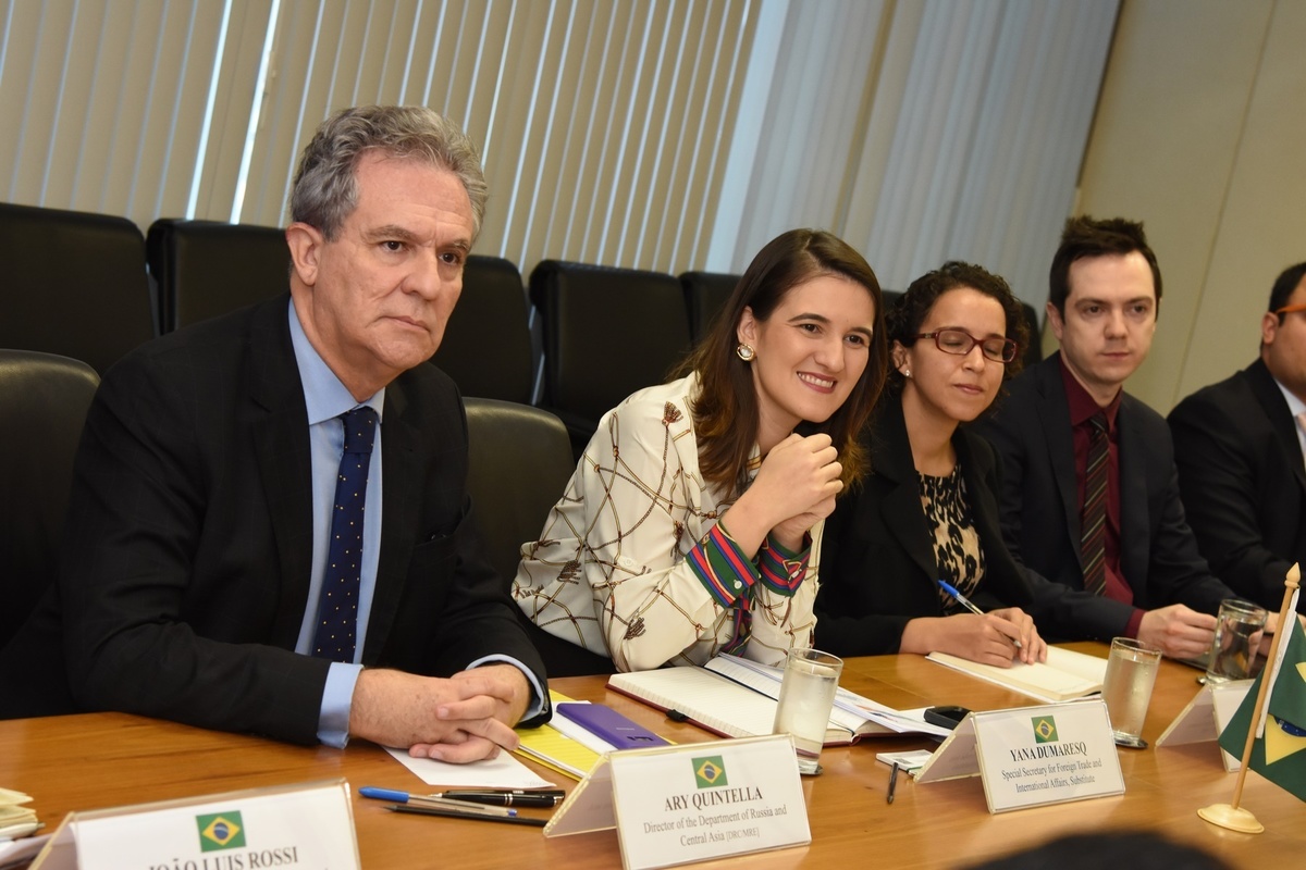 fotografo corporativo visita do primeiro ministro da malaria 