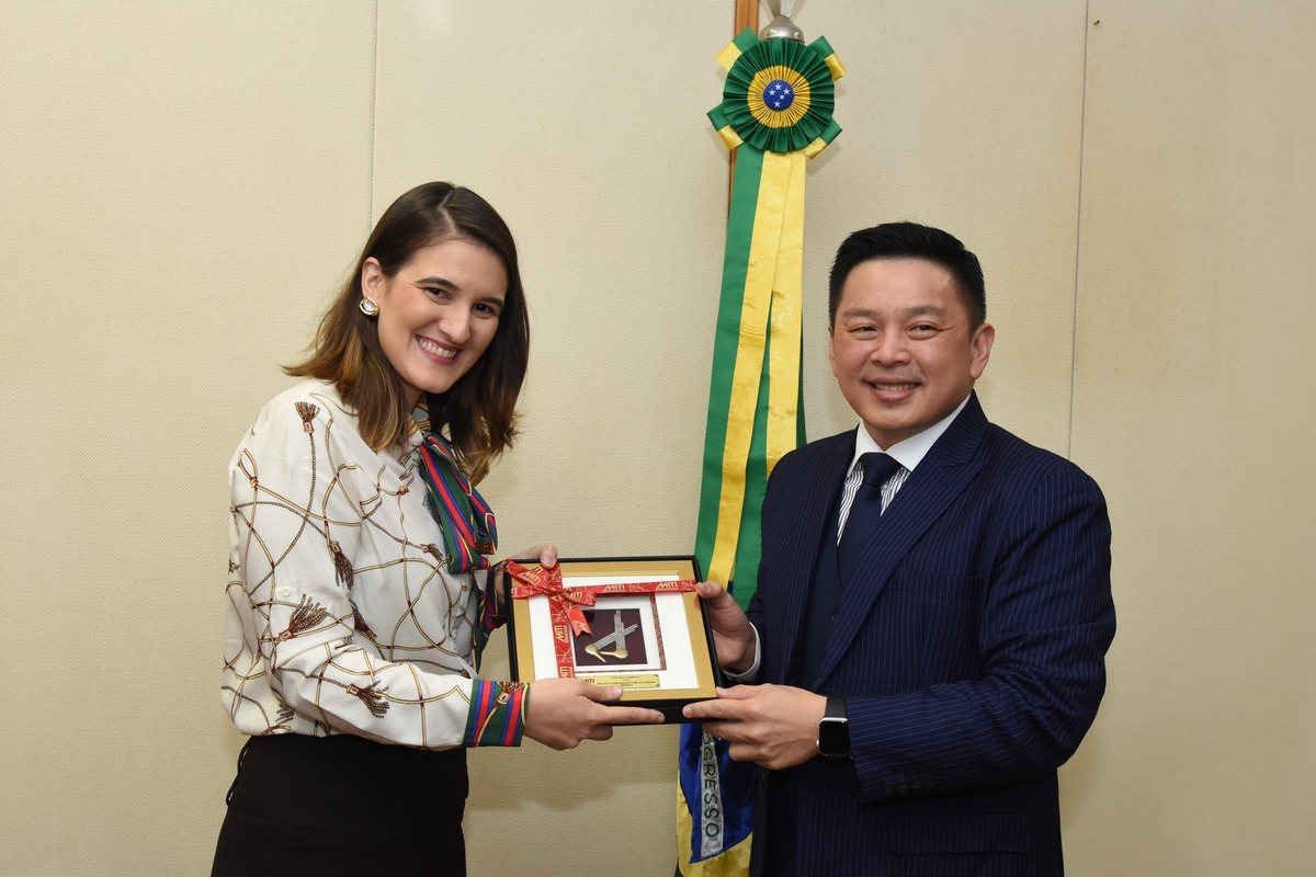 reuniaão de negocios no ministerio da fazenda