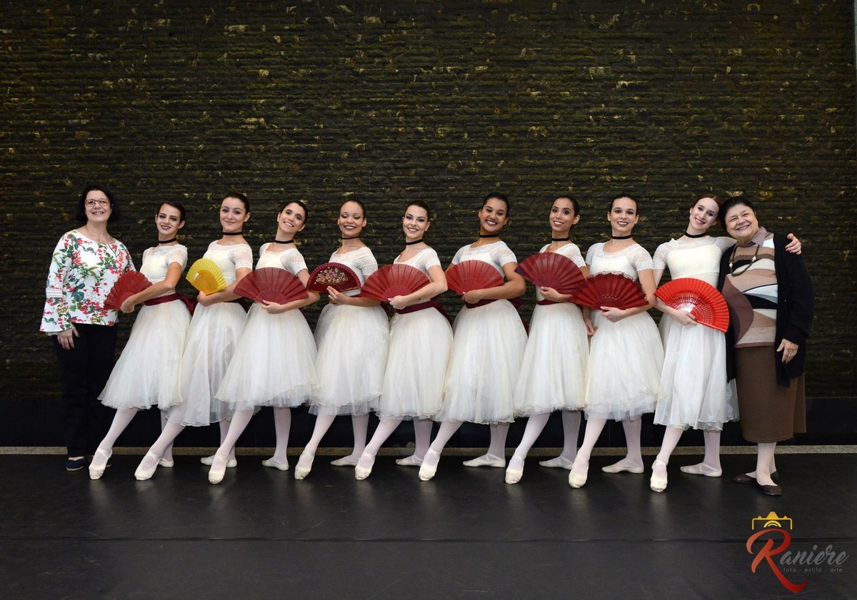 fotos de bailarinas banco do brasil
