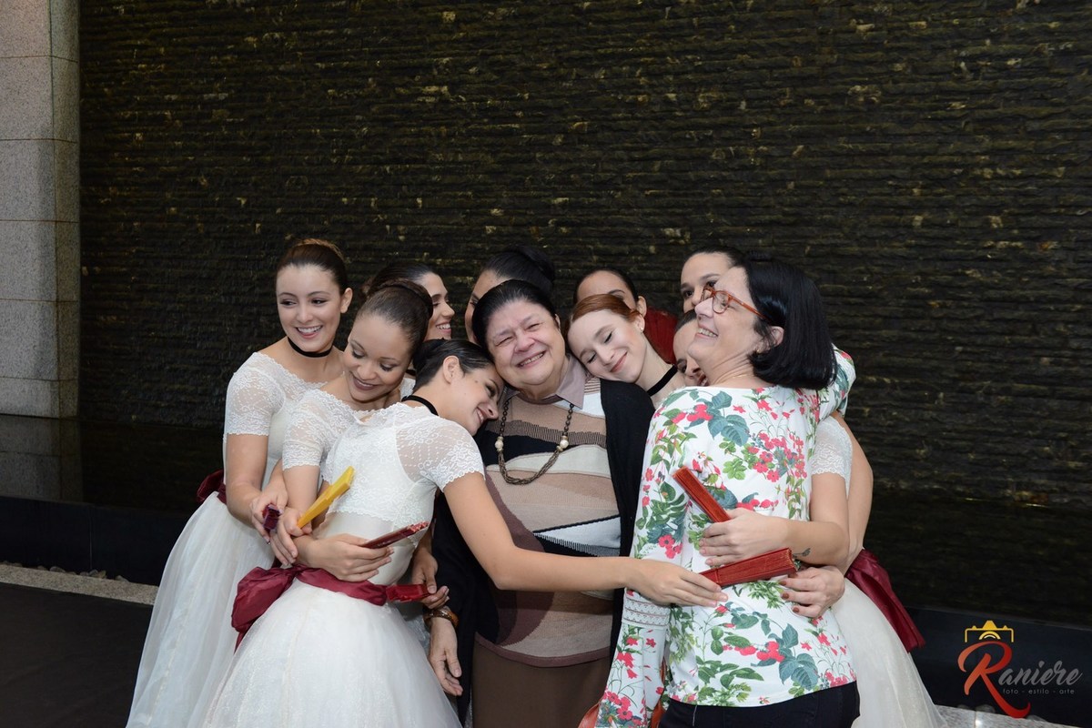 confraternização com bailarinas no ccbb