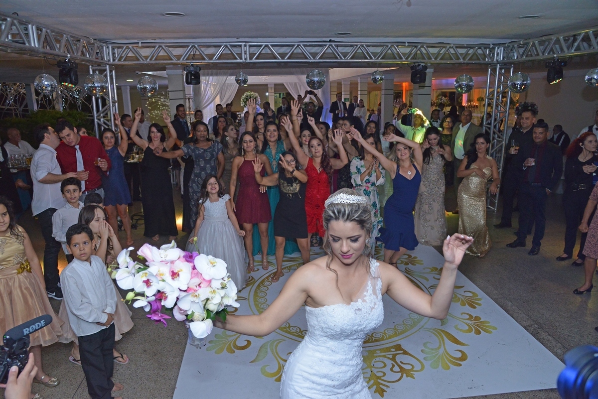 festa de casanebto na mansão Meisom Mizuno Taguatinga df