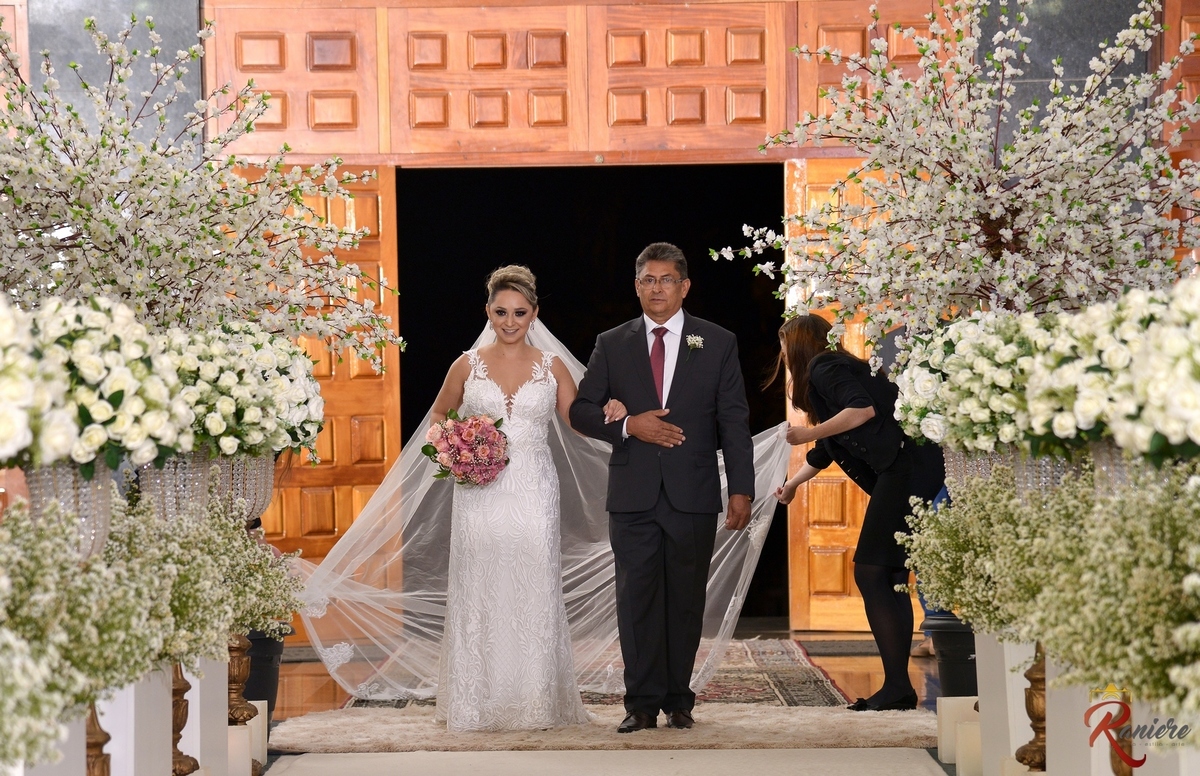 vestido de Noiva- casamento na igreja nossa senhora da saudê