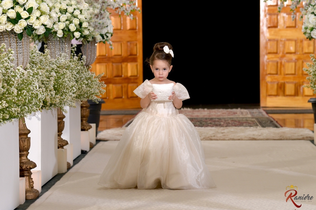 vestido de daninhas de casamento