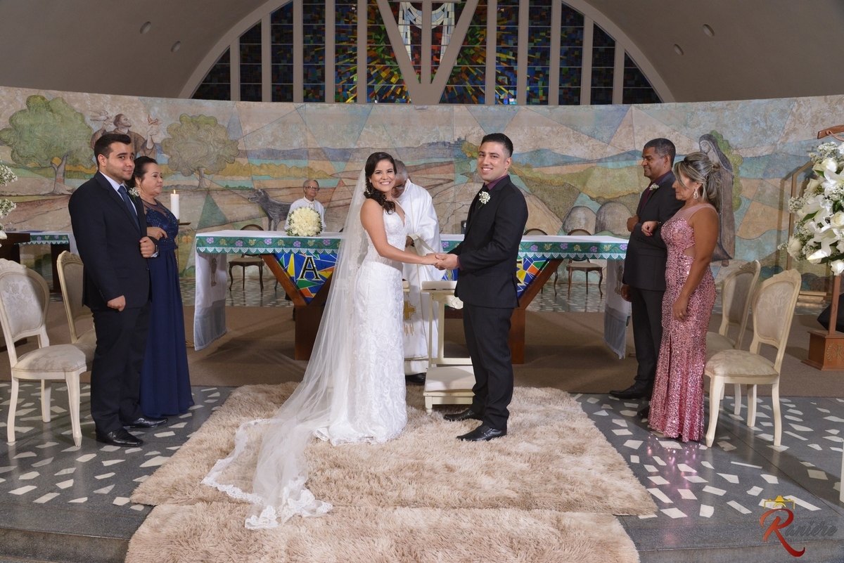 foto de casamento no Santuário Nossa Senhora de Fatima 