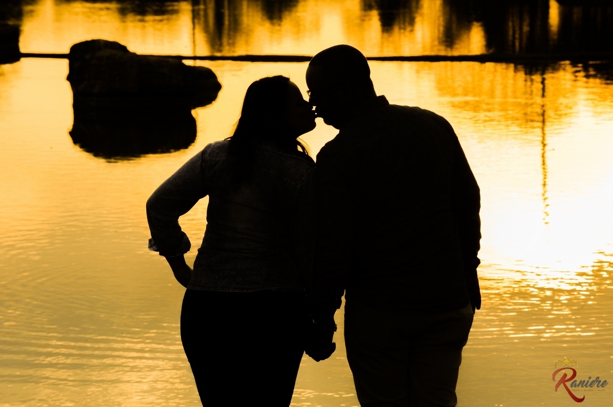 ensaio romântico na praça dos cristais SMU