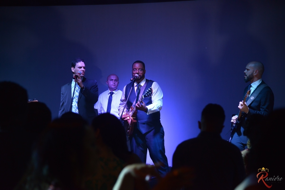 festa de casamento no centro de convenções israel pinheiro