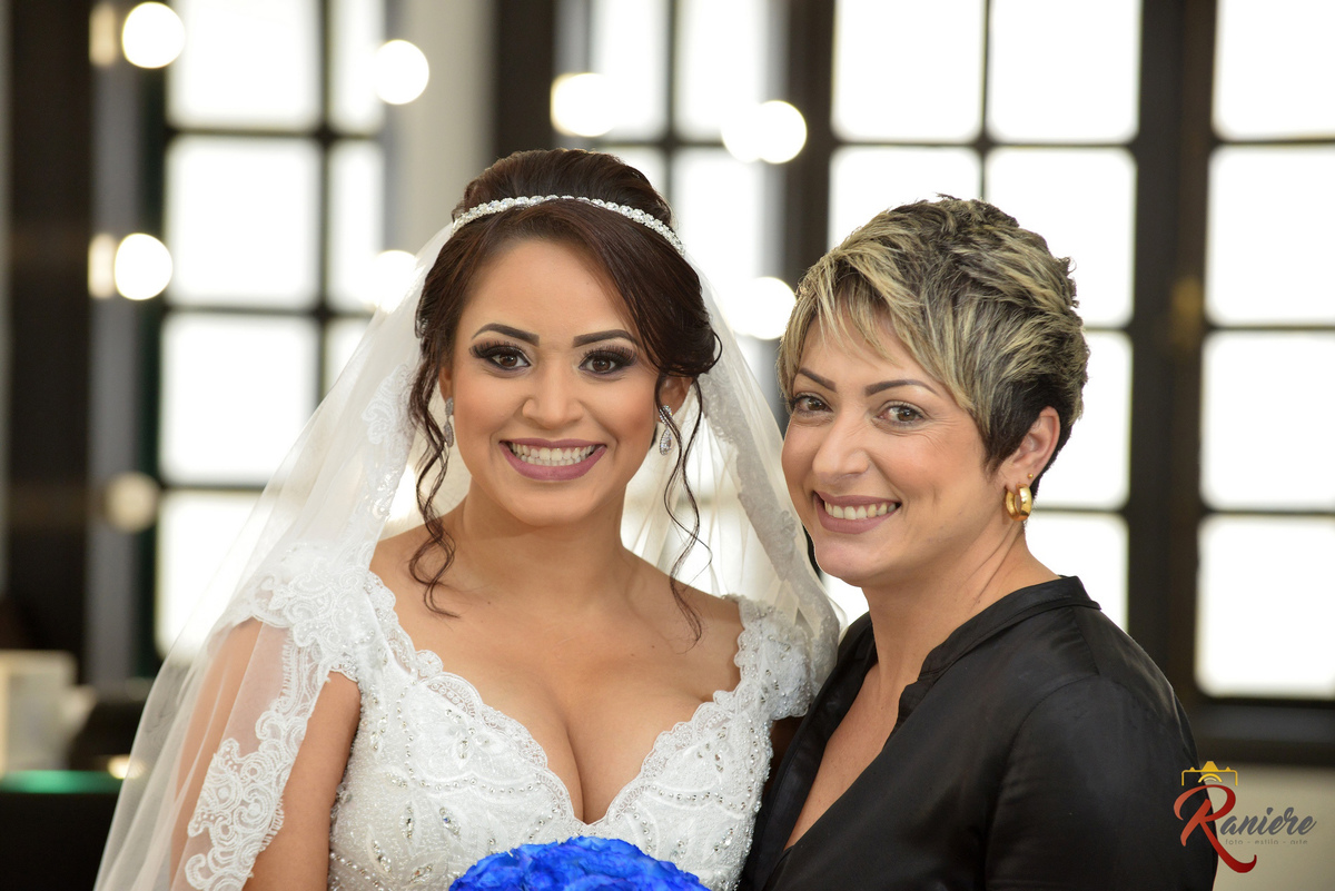 maquiadora Helem Noleto- fabrica da beleza