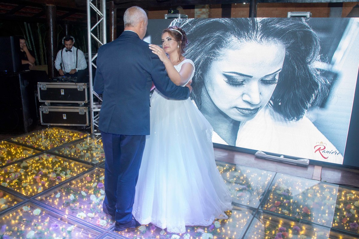 pista de dança e telão de led