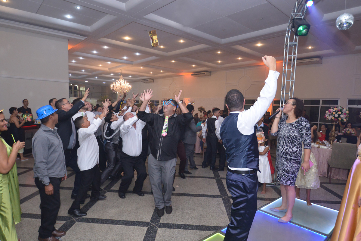 Recepção de casamento no salão de festas Supremum
