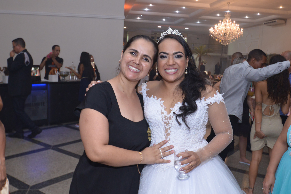 cerimonialista Iza Meenzes 