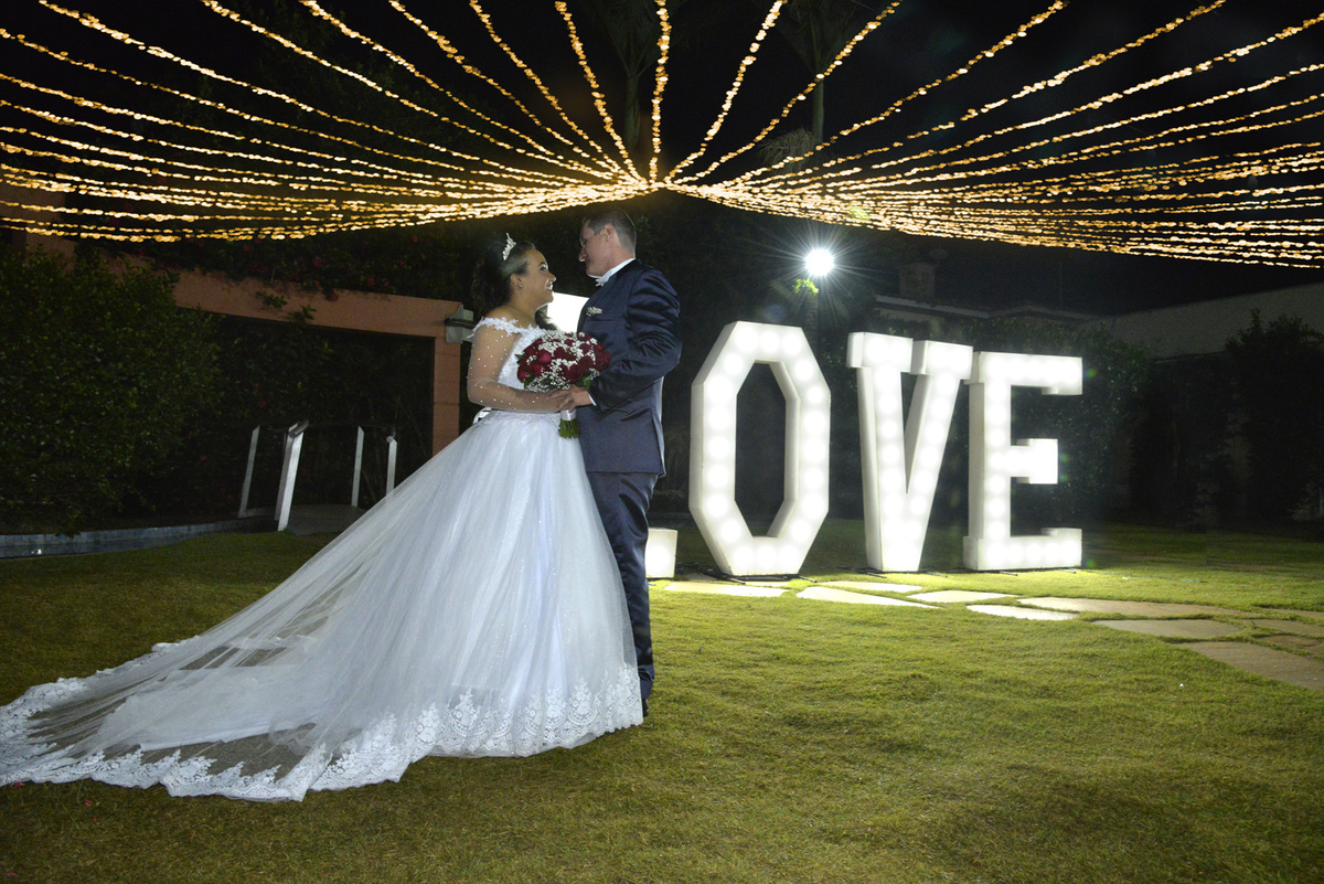 decoração love para casamentos