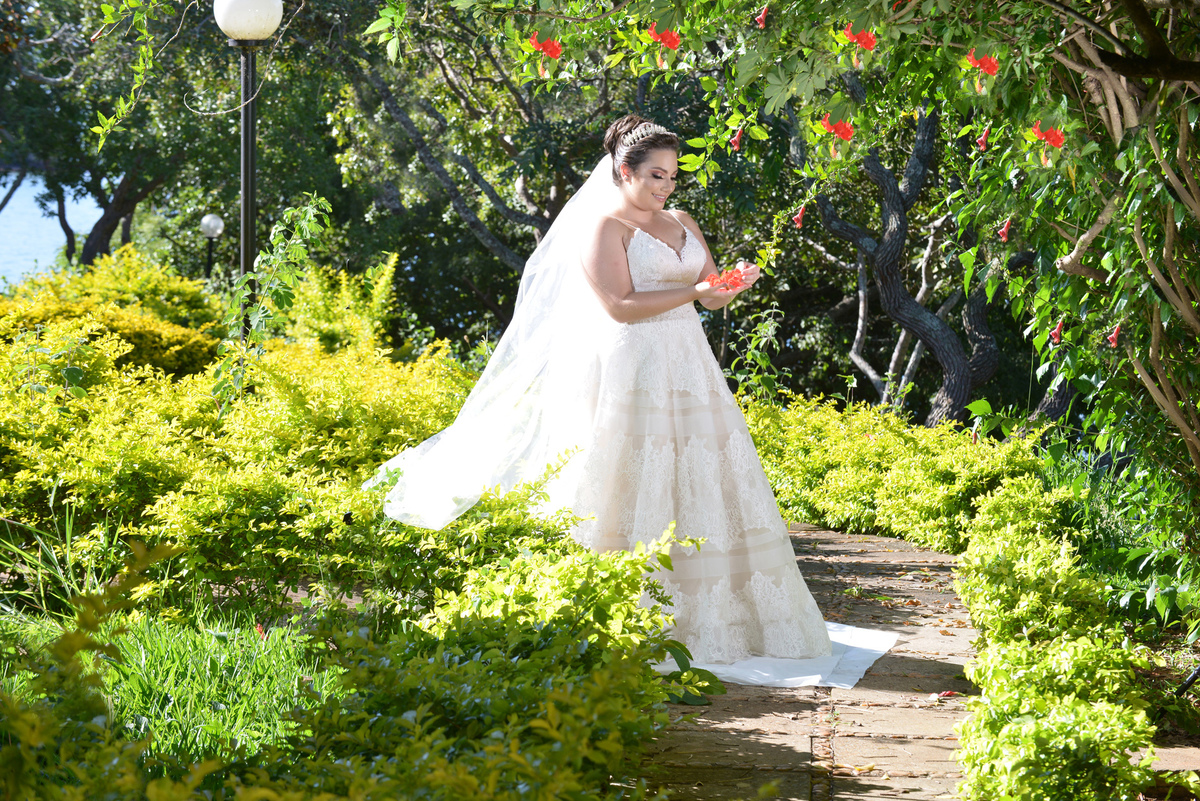 ensaio fotográfico de noiva no centro de convenções israel pinheiro